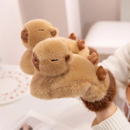WarmFuzz - Capybara Plush Gloves